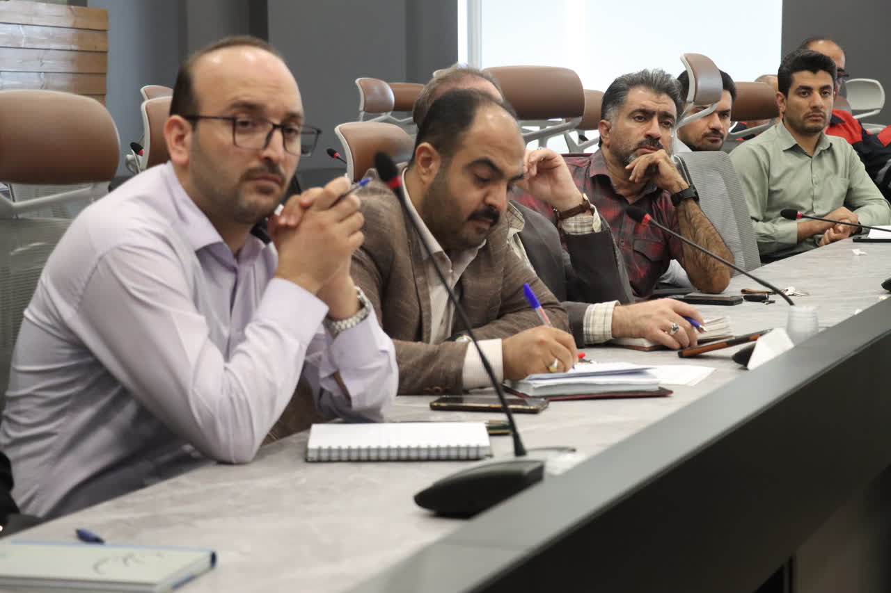دوره آموزشی پدافند غیرعامل در شهرک علمی و تحقیقاتی اصفهان
